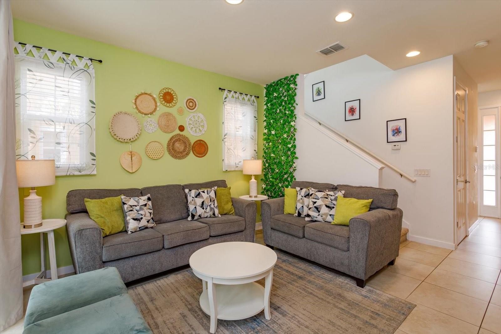 2715 COUPE ST — photo 10