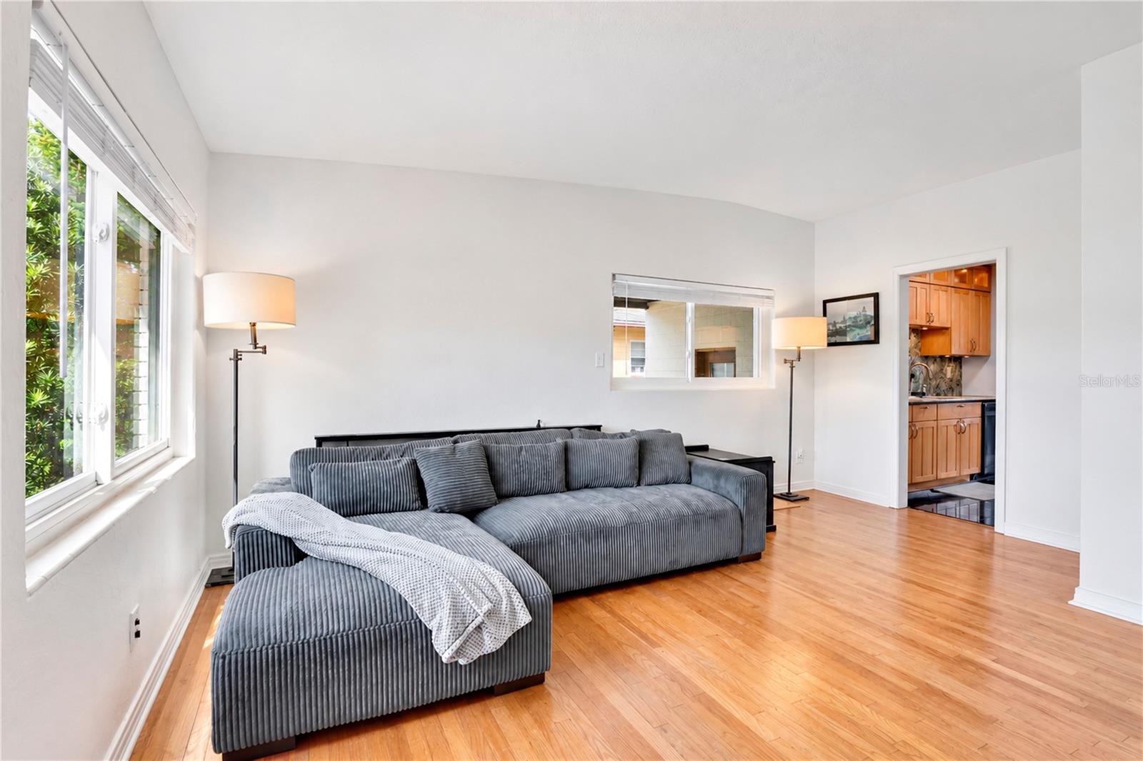 2917 PICKFAIR ST — photo 4