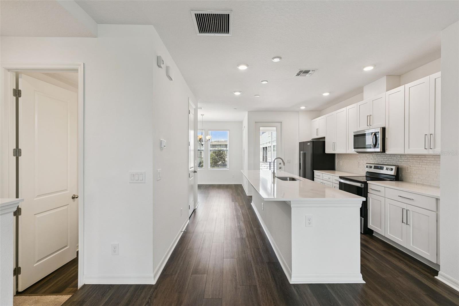 13112 BOVET AVE — photo 12
