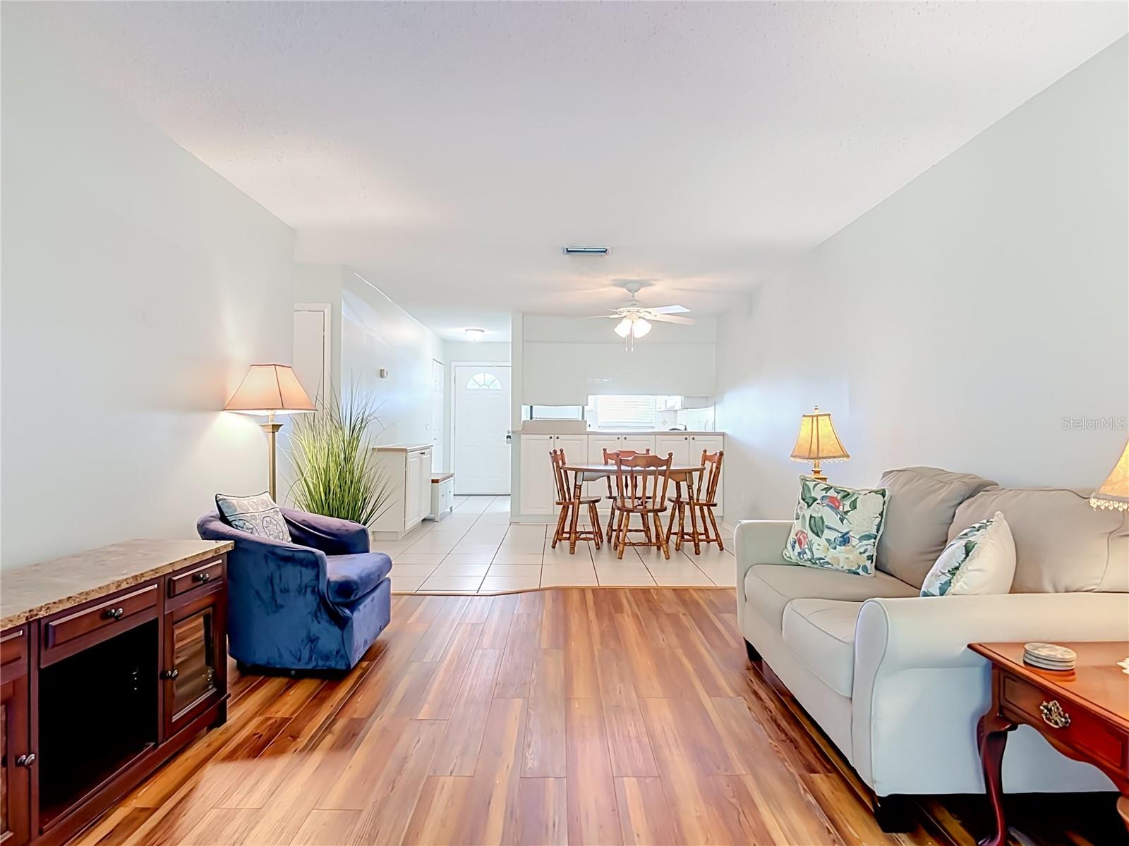 1 FAIRWAY CT — photo 3