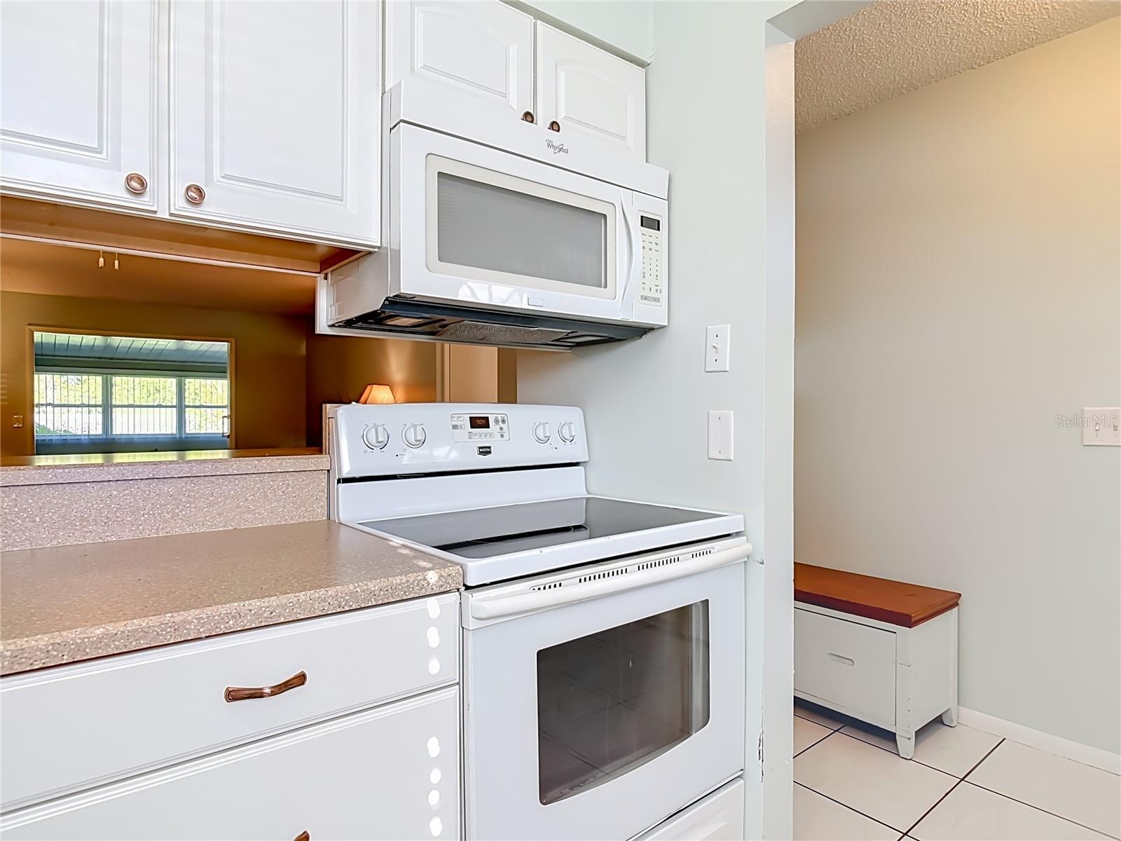 1 FAIRWAY CT — photo 8