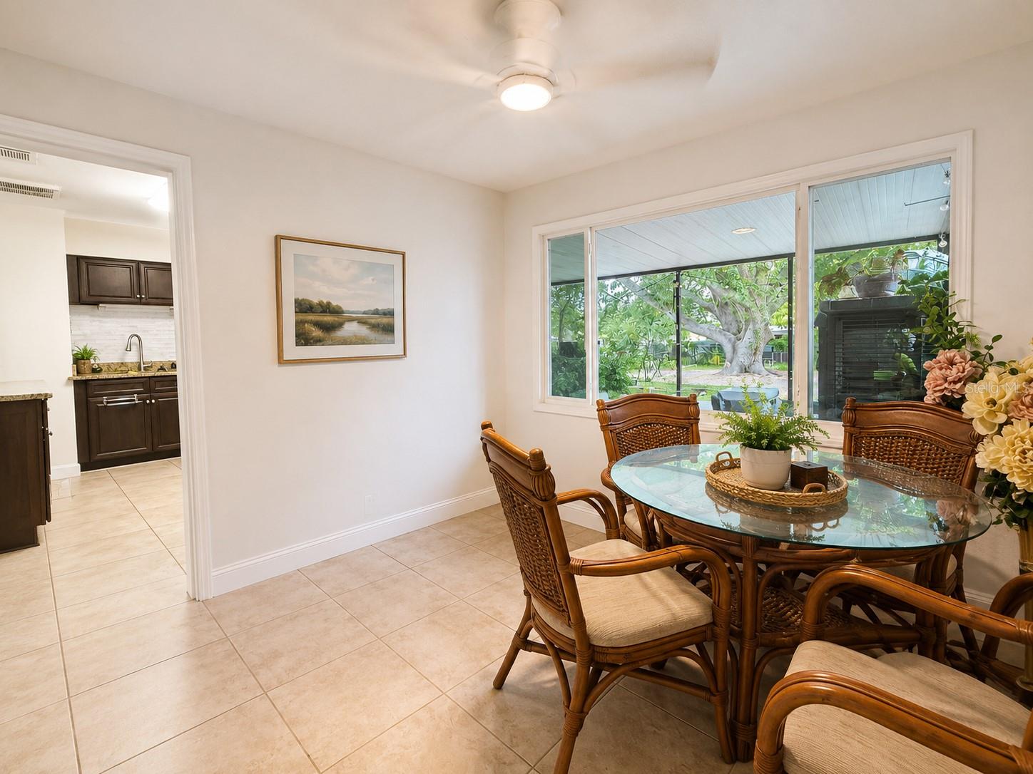 105 MARGARET ST — photo 4