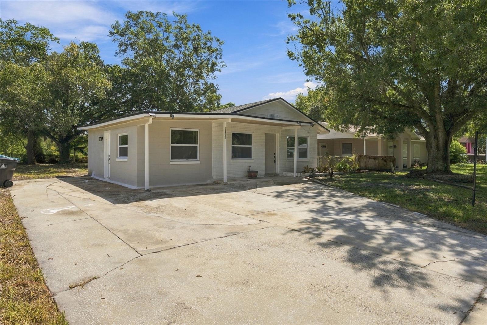 1321 LESCOT LN — photo 3