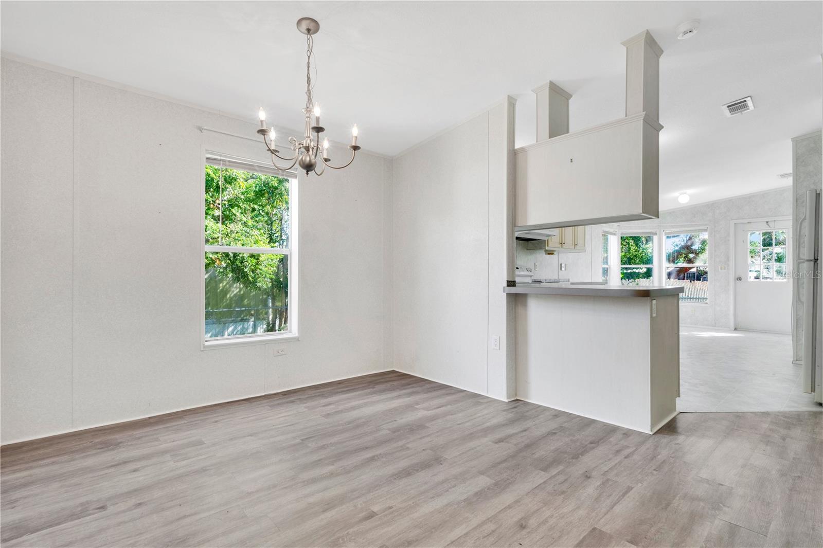4755 BUNTING AVE — photo 5