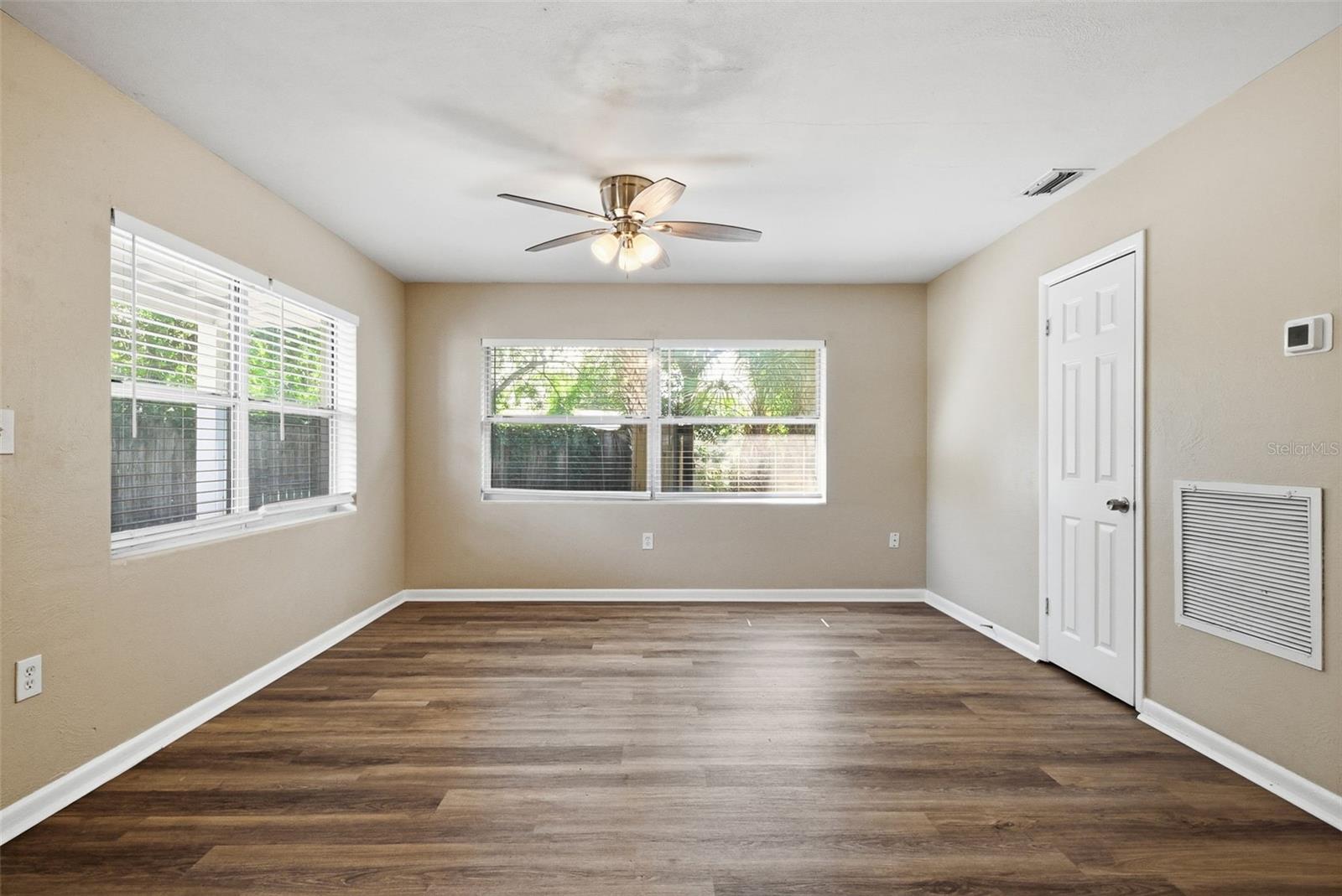 5119 DIVOT CT — photo 10