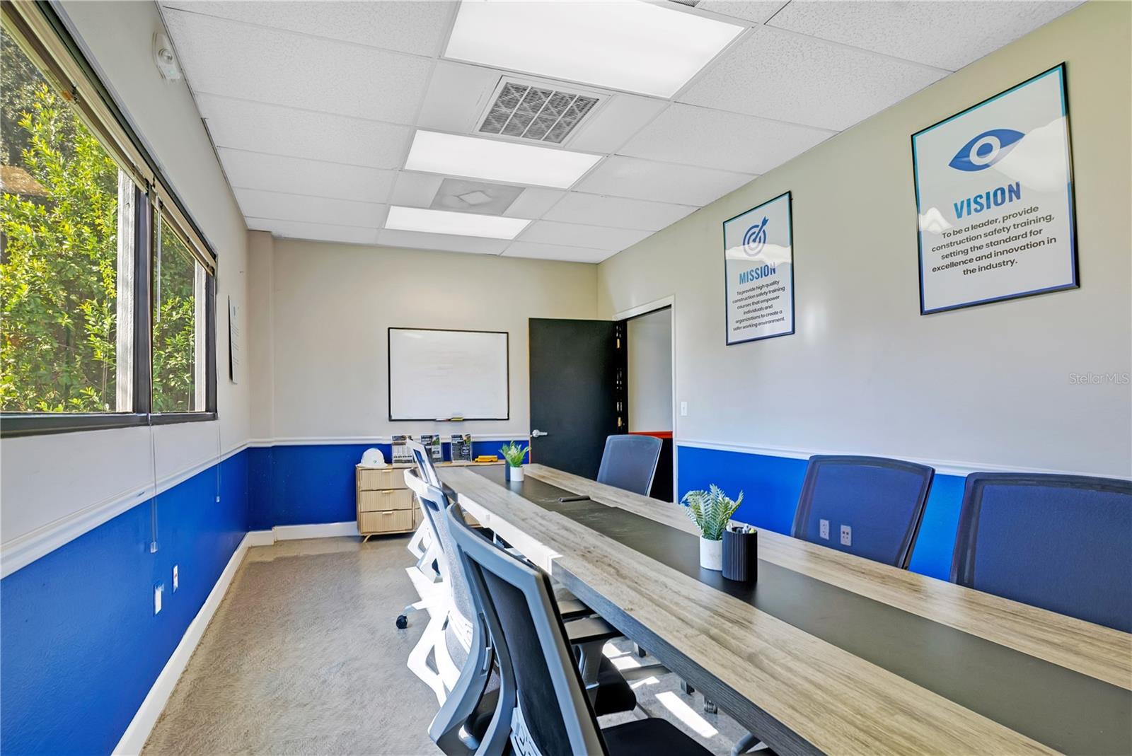 404 W ORANGE BLOSSOM TRL — photo 11