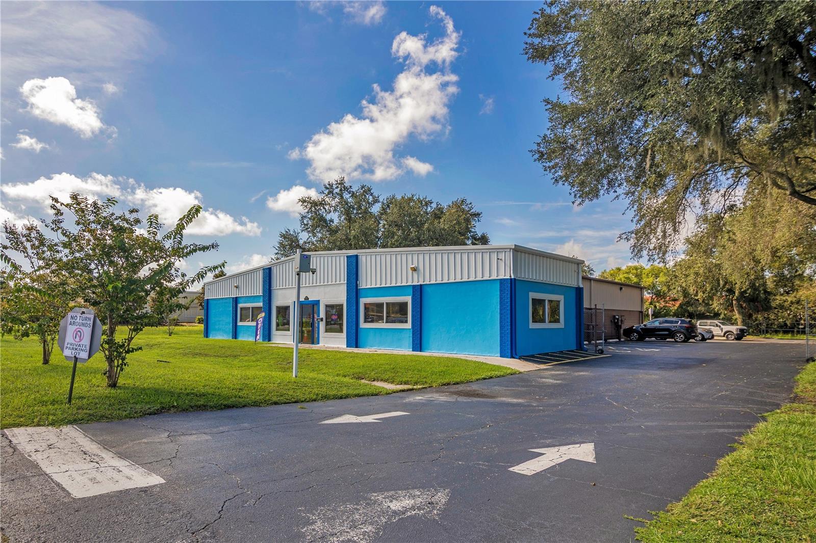 404 W ORANGE BLOSSOM TRL — photo 3