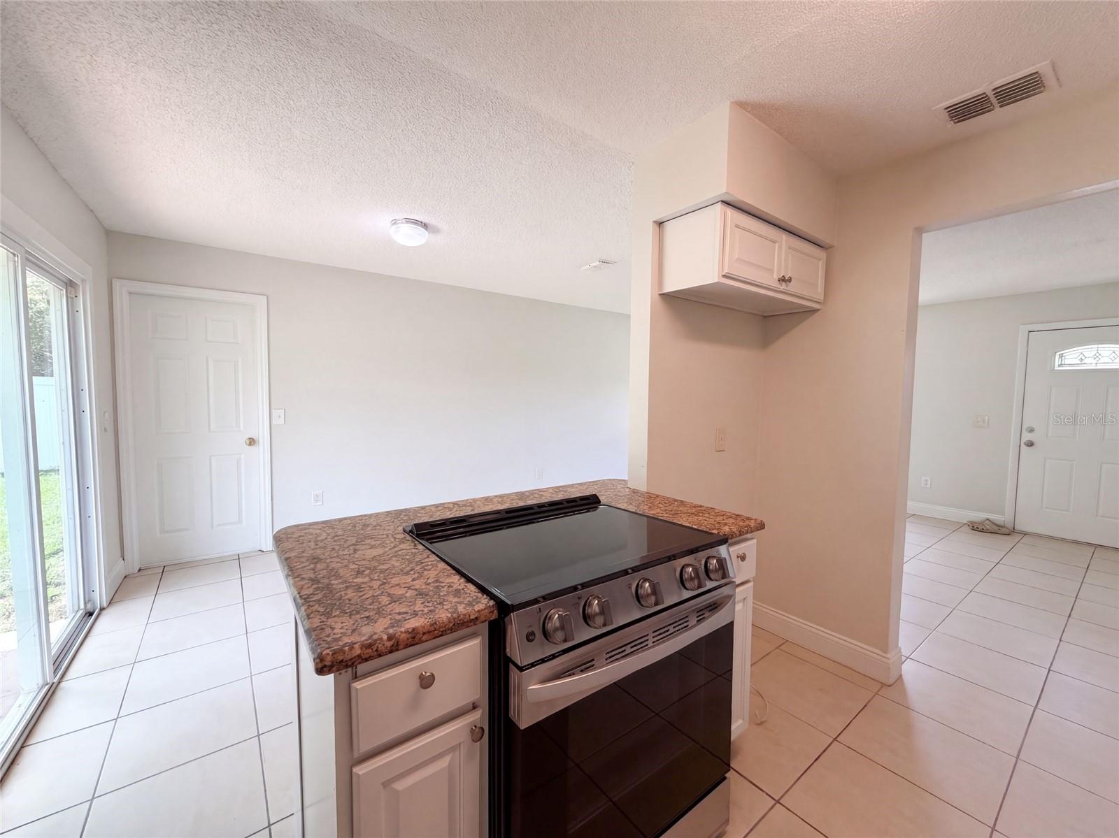 1336 NADINE DR — photo 7
