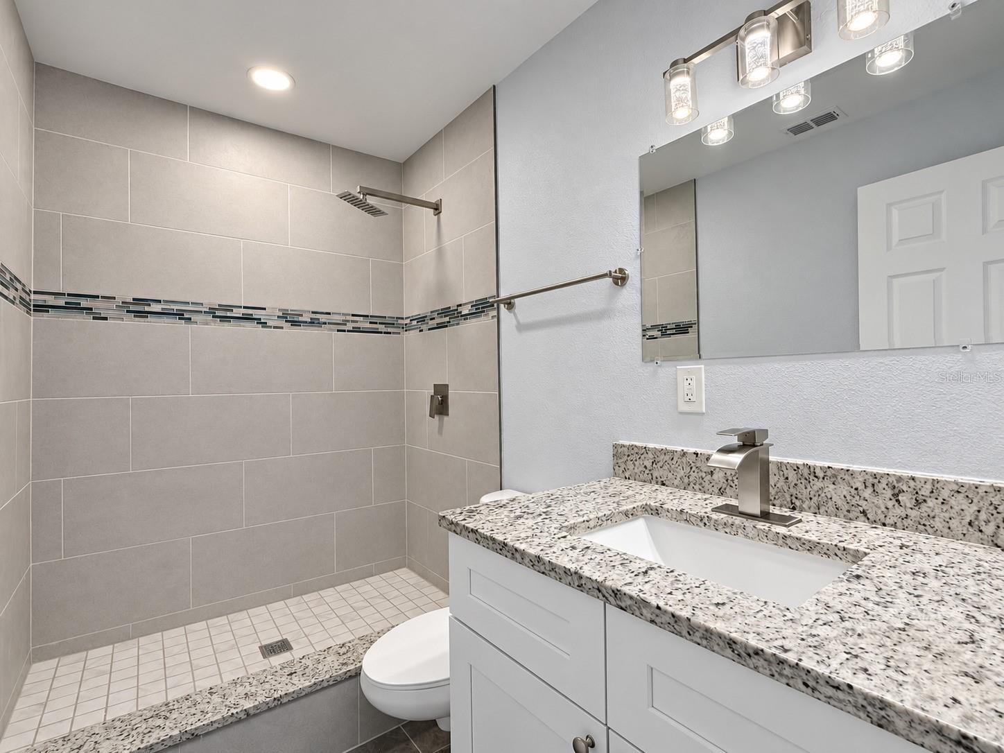23 COUNTRY CLUB DR #B — photo 11