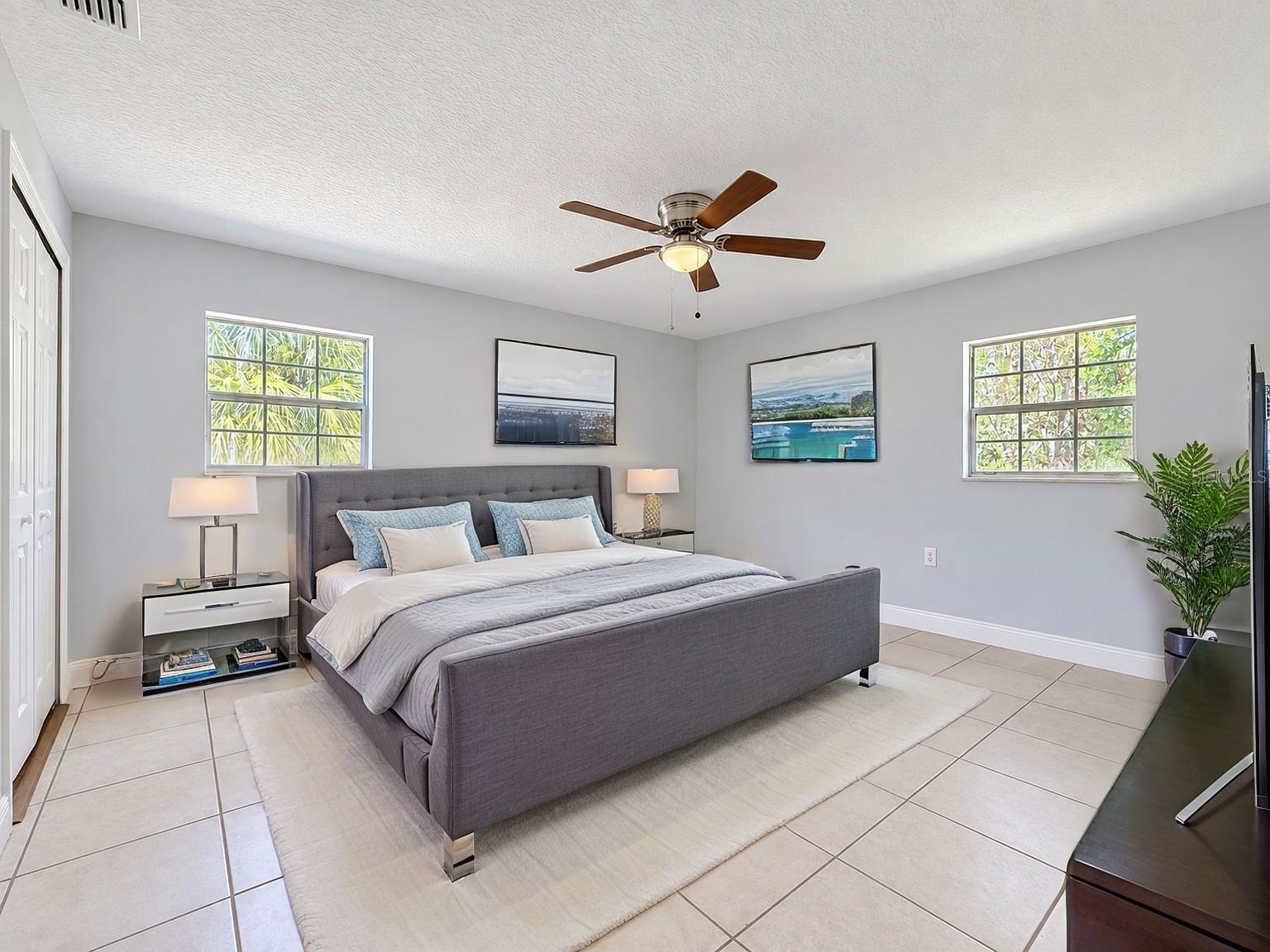 23 COUNTRY CLUB DR #B — photo 12