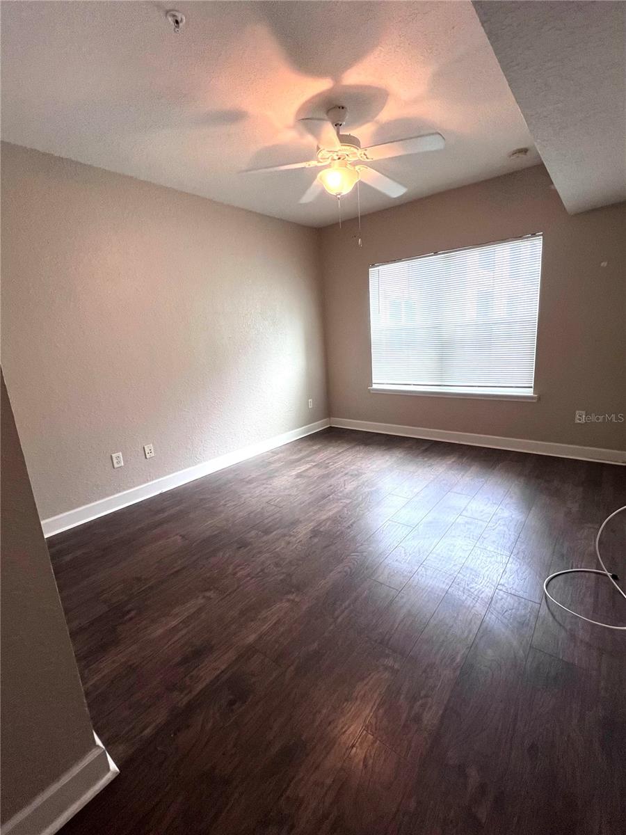 206 E SOUTH ST #1033 — photo 5