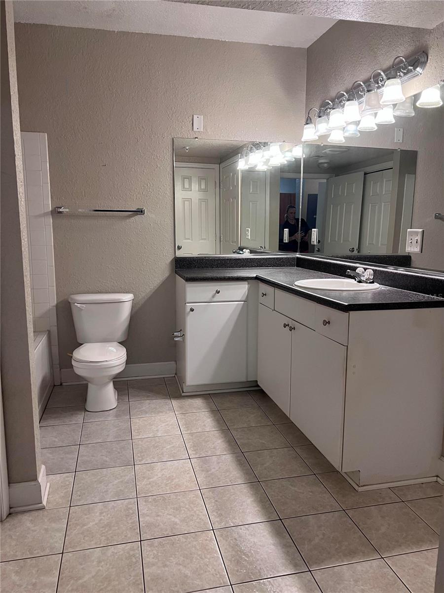 206 E SOUTH ST #1033 — photo 7