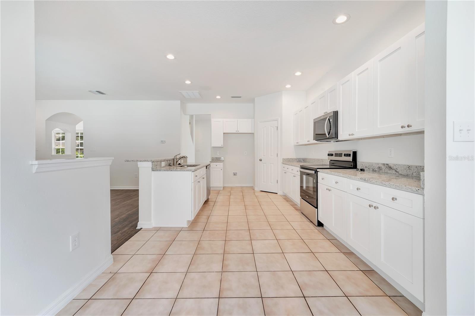 8218 CANARY CANYON WAY — photo 10