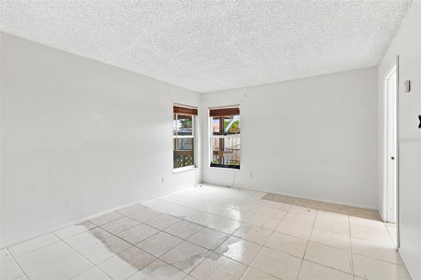 5676 BRECKENRIDGE CIR — photo 12