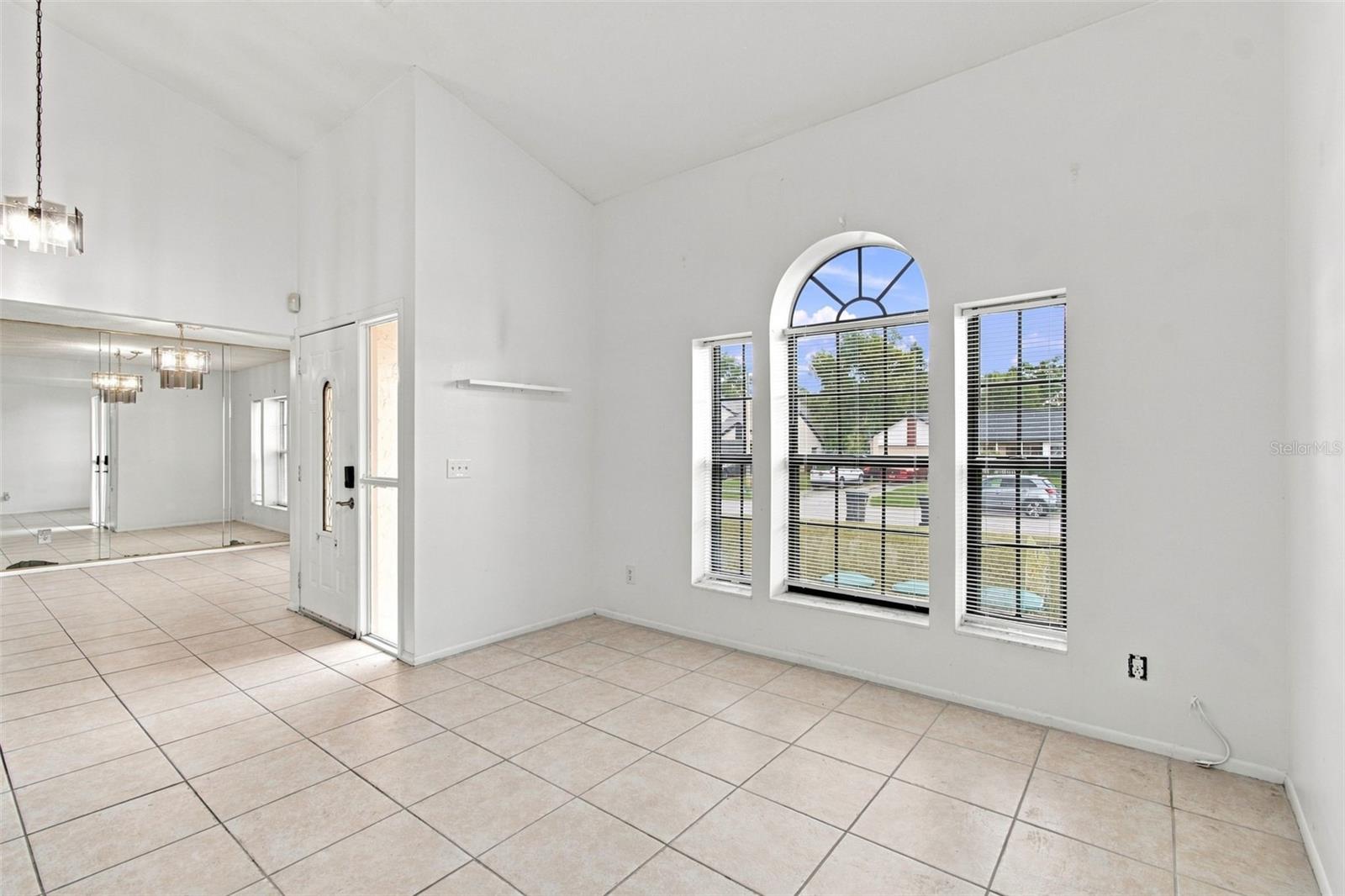 5676 BRECKENRIDGE CIR — photo 3