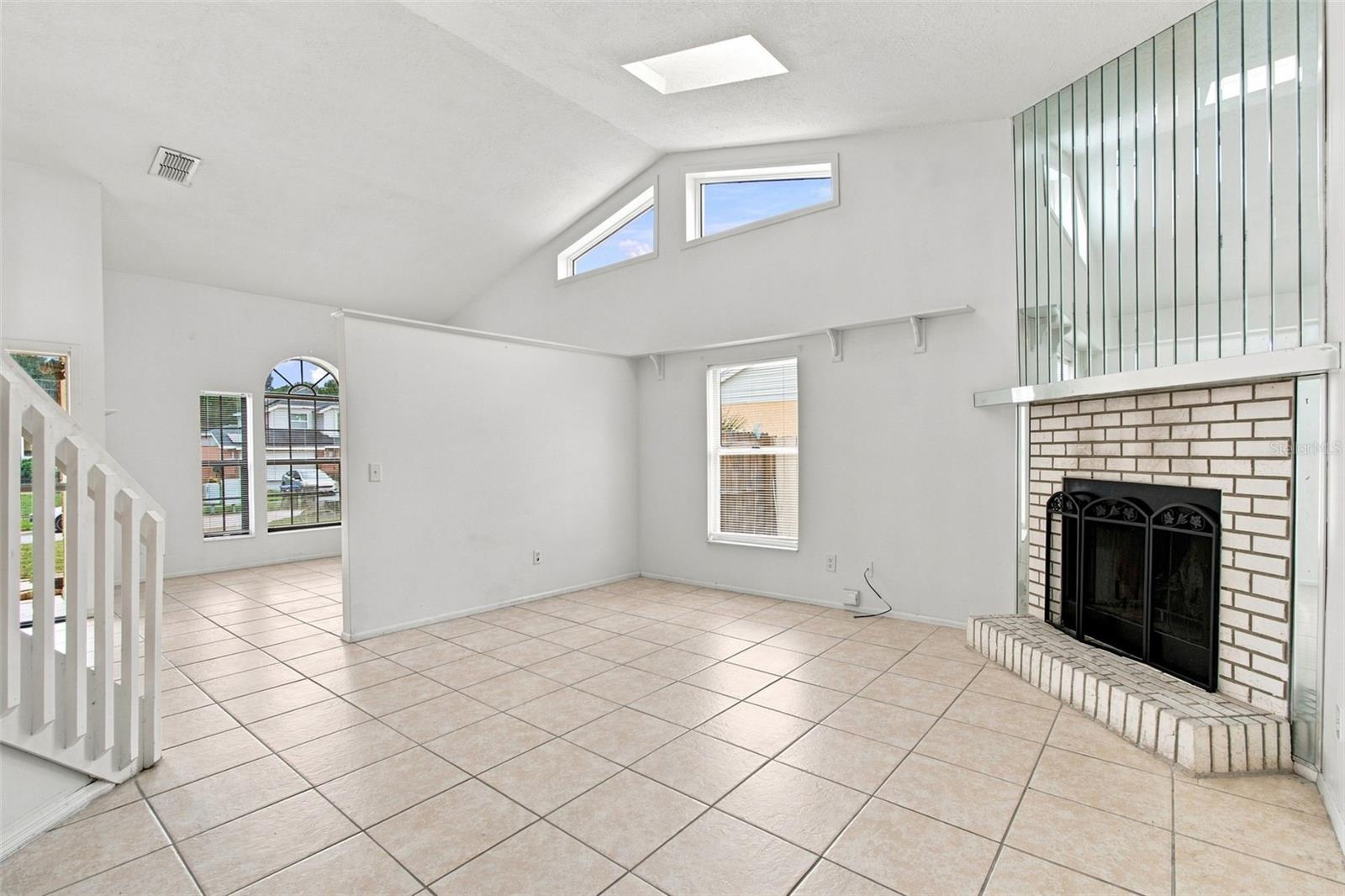 5676 BRECKENRIDGE CIR — photo 6