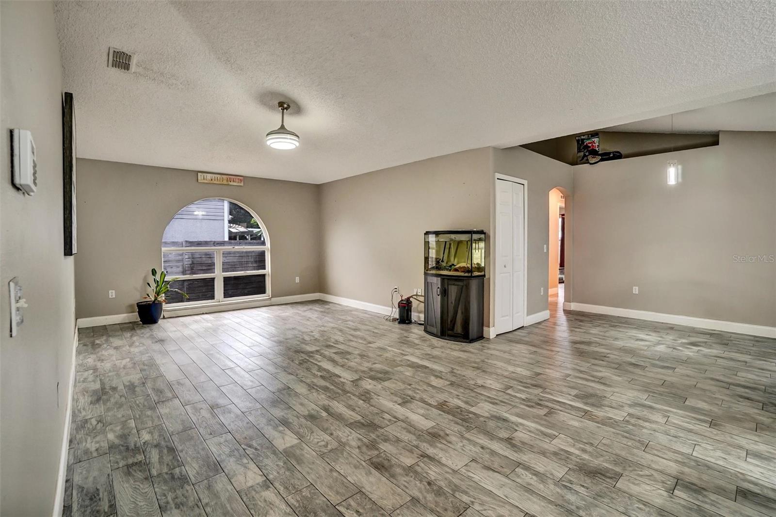 3046 BLAINE CIR — photo 11
