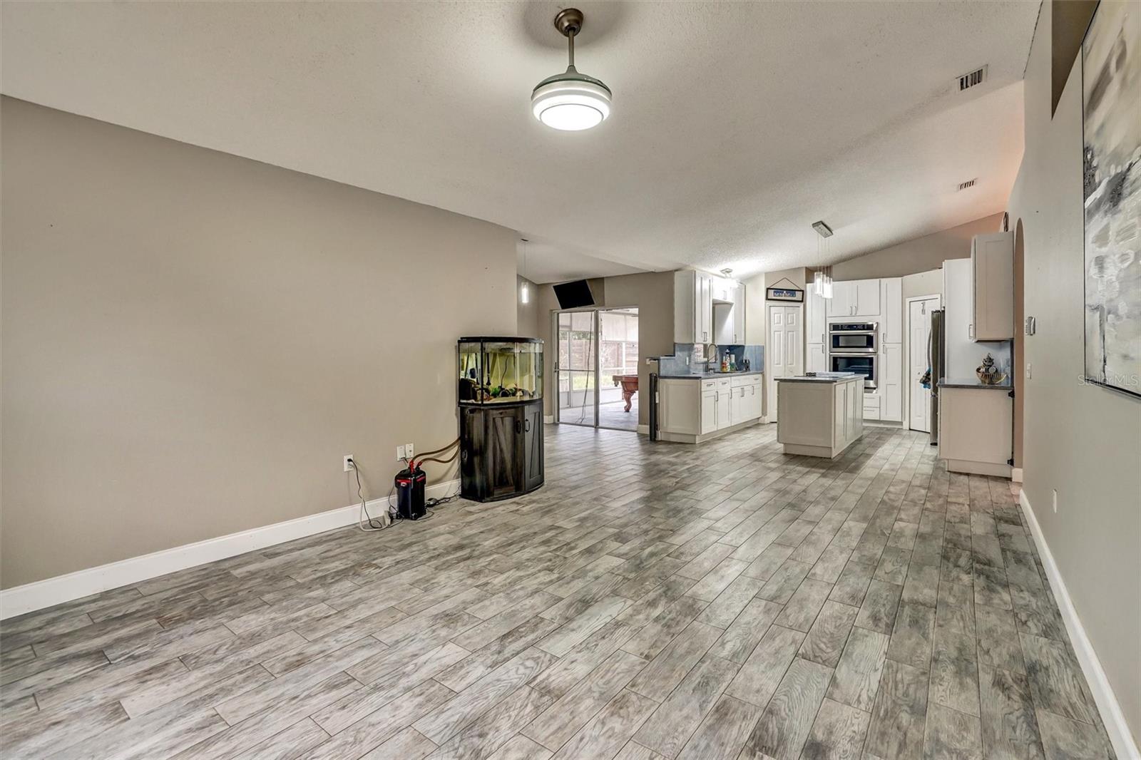 3046 BLAINE CIR — photo 12