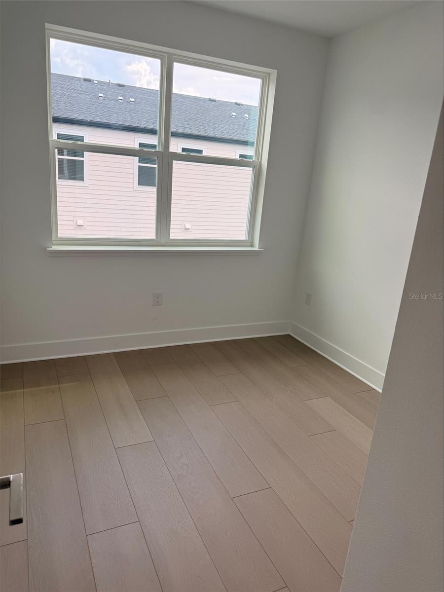 9148 SINATRA LN — photo 4