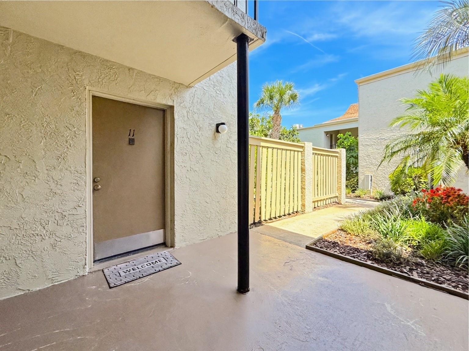3284 S SEMORAN BLVD #11 — photo 4