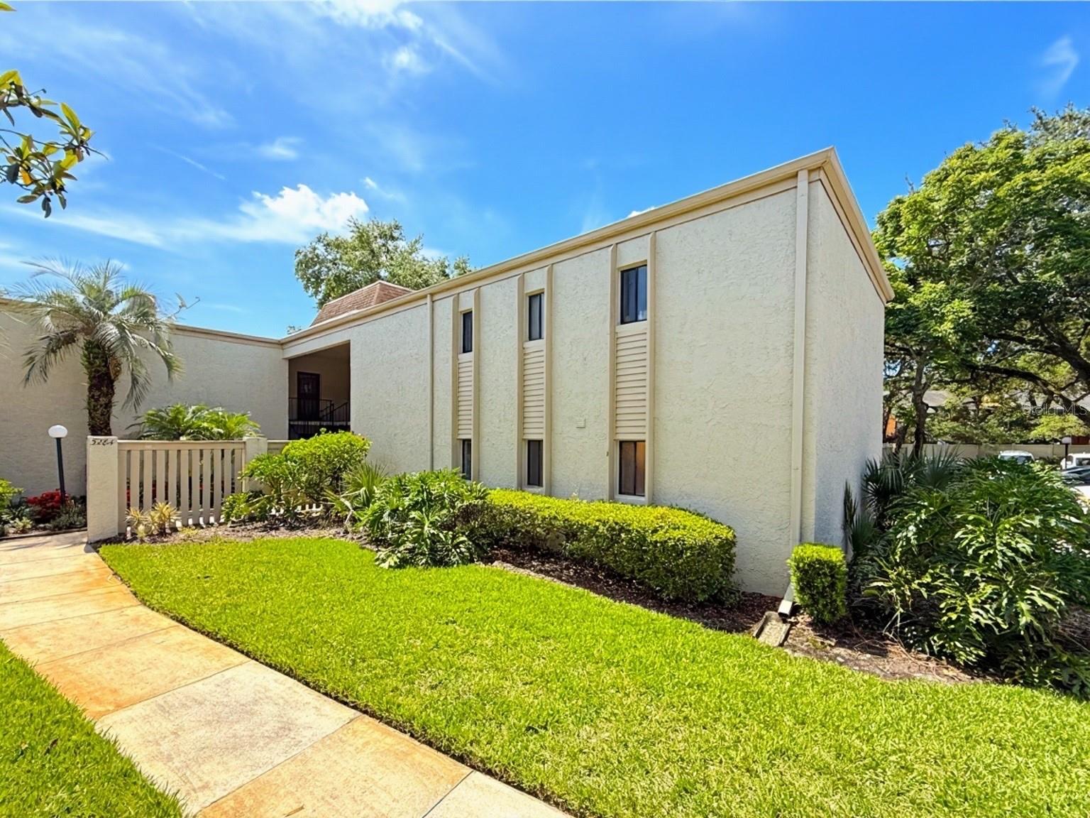 3284 S SEMORAN BLVD #11