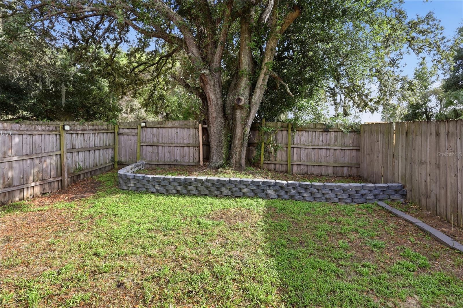 4631 N PINE HILLS RD #110 — photo 6