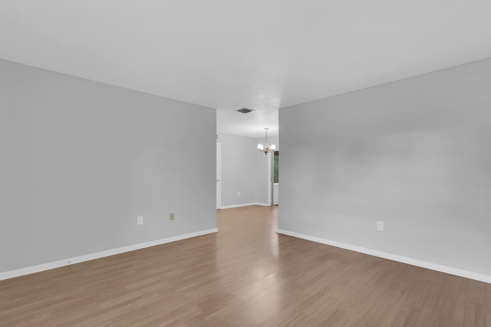 1345 S OXALIS AVE — photo 5