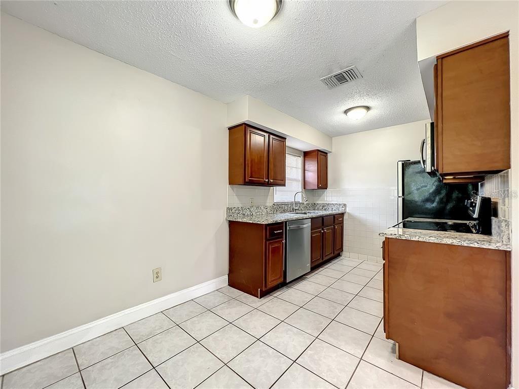 5331 DAVISSON AVE — photo 3