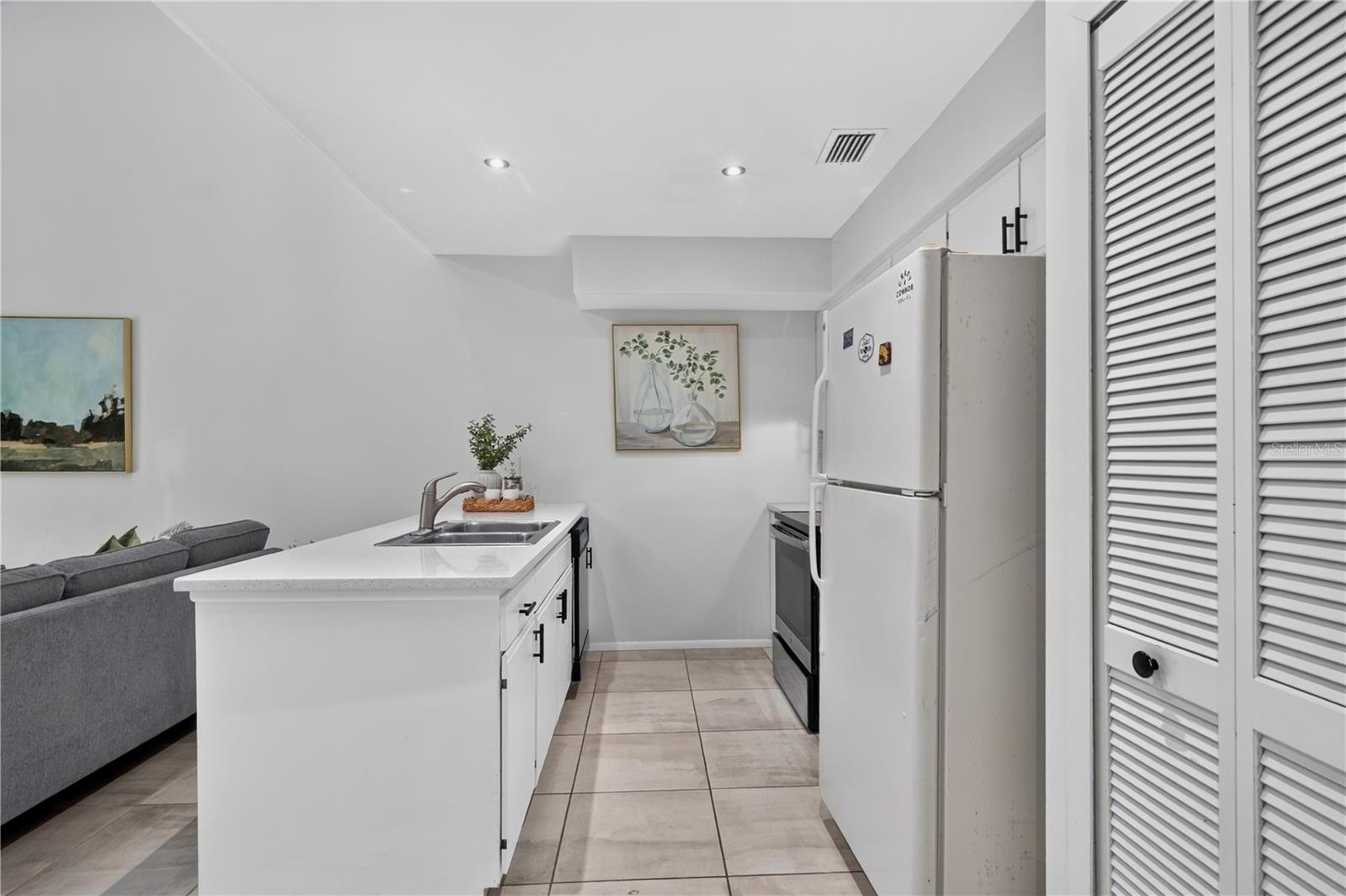 2747 GRAY FOX LN — photo 6