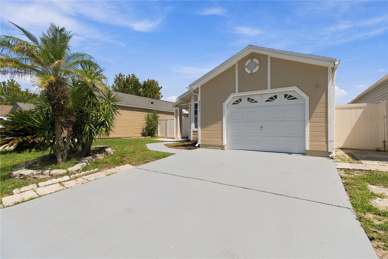 2011 WINSLOW DR — photo 2