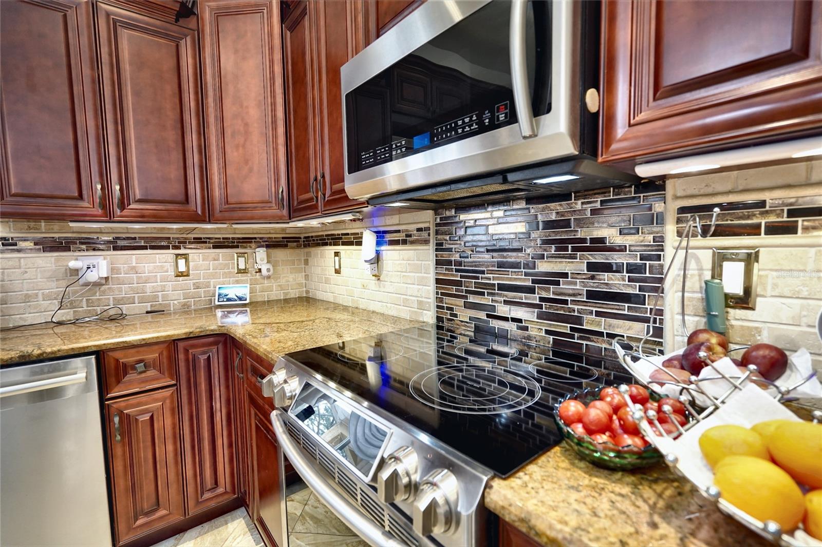 7730 BARDMOOR HILL CIR — photo 12
