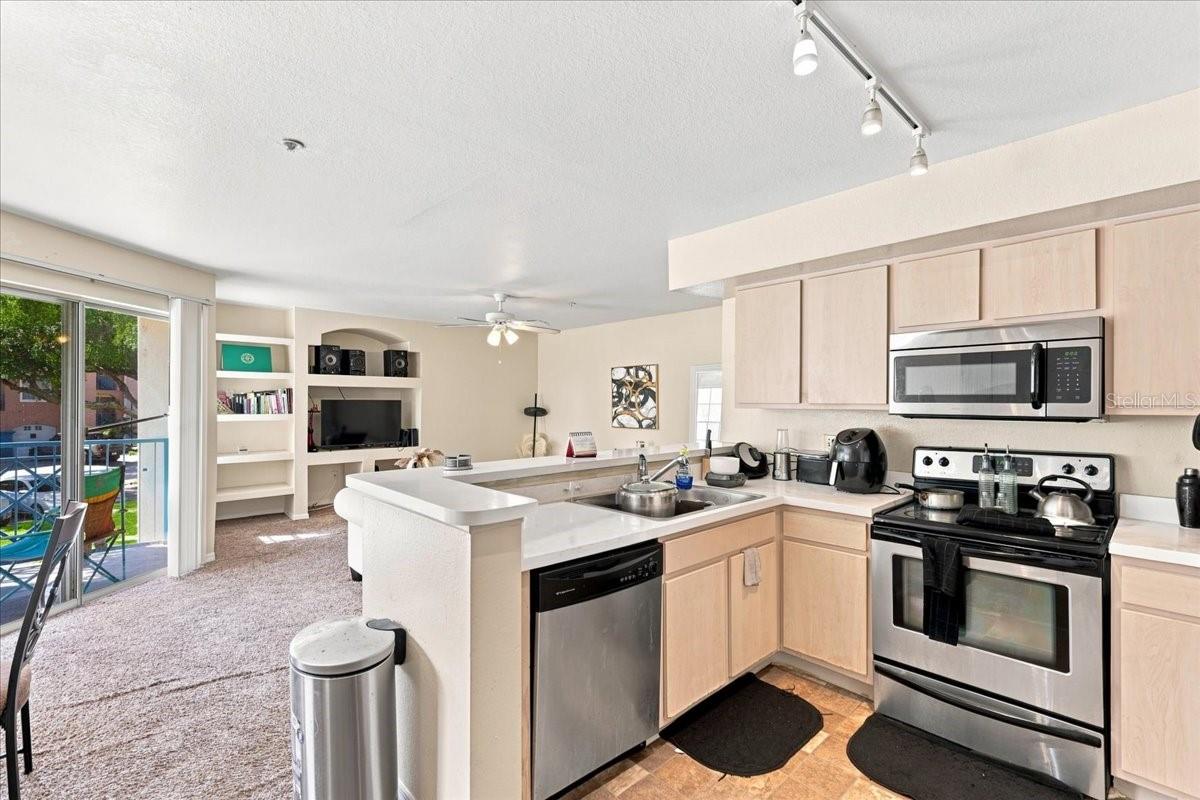 7220 WESTPOINTE BLVD #1424 — photo 10