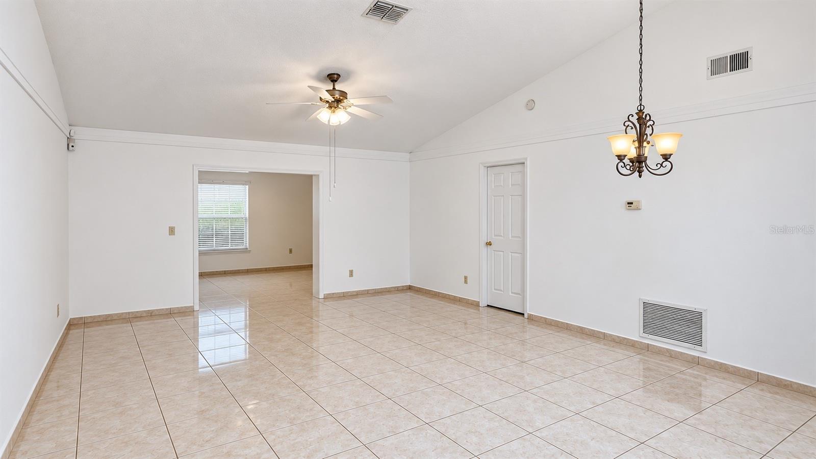 2175 GREYSTONE TRL — photo 11