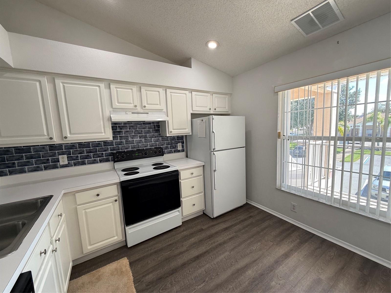 13348 FAIRWAY GLEN DR #203 — photo 11