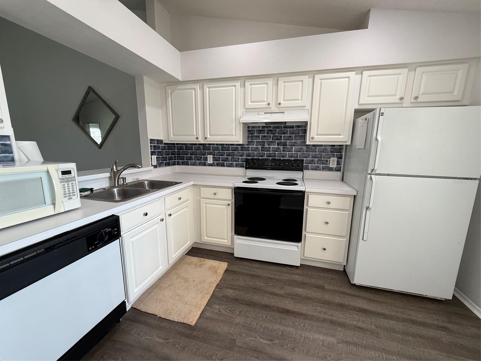 13348 FAIRWAY GLEN DR #203 — photo 12