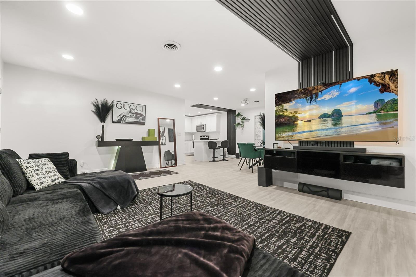 2909 HARGILL DR — photo 3