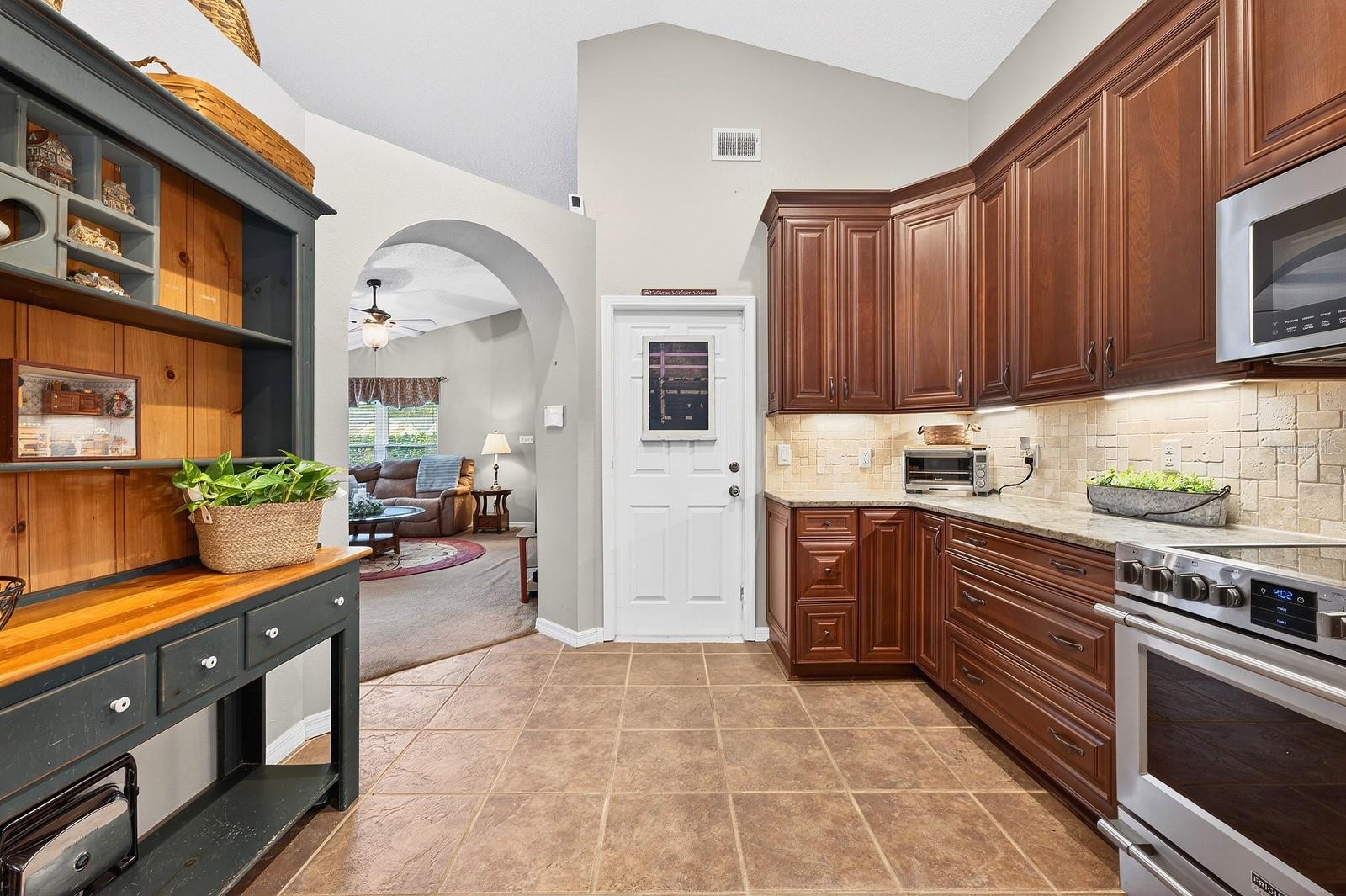 10223 DEAN POINT PL — photo 6