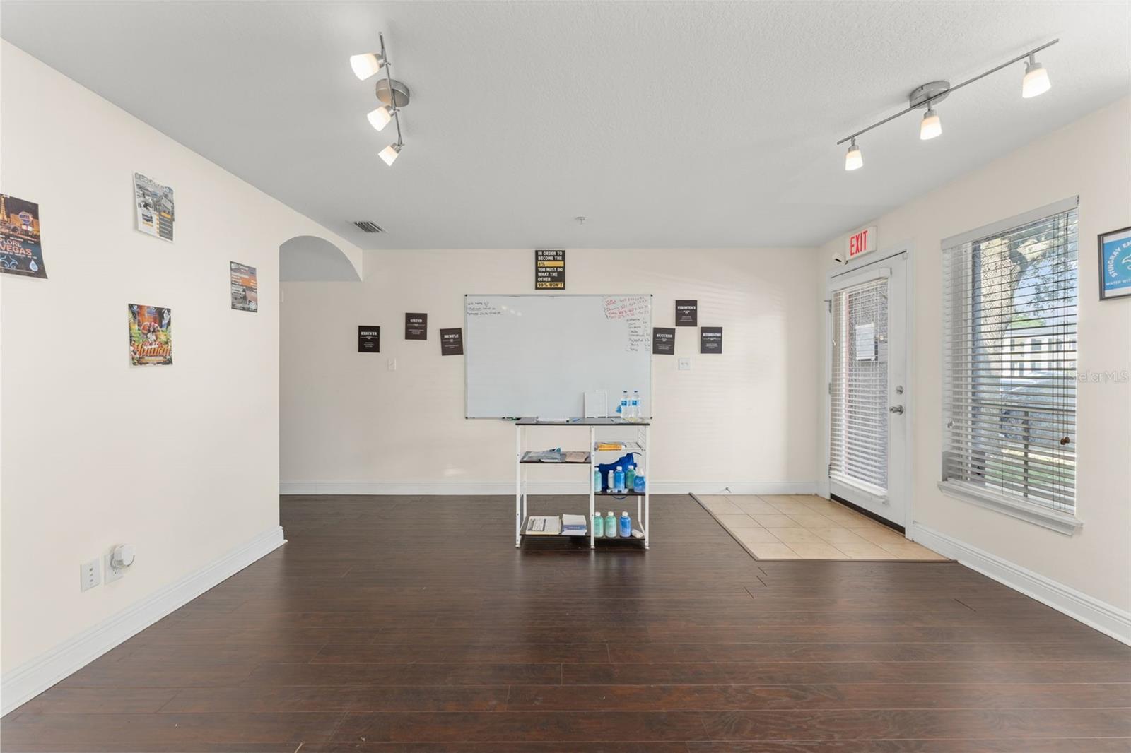 136 S BUMBY AVE #2 — photo 5