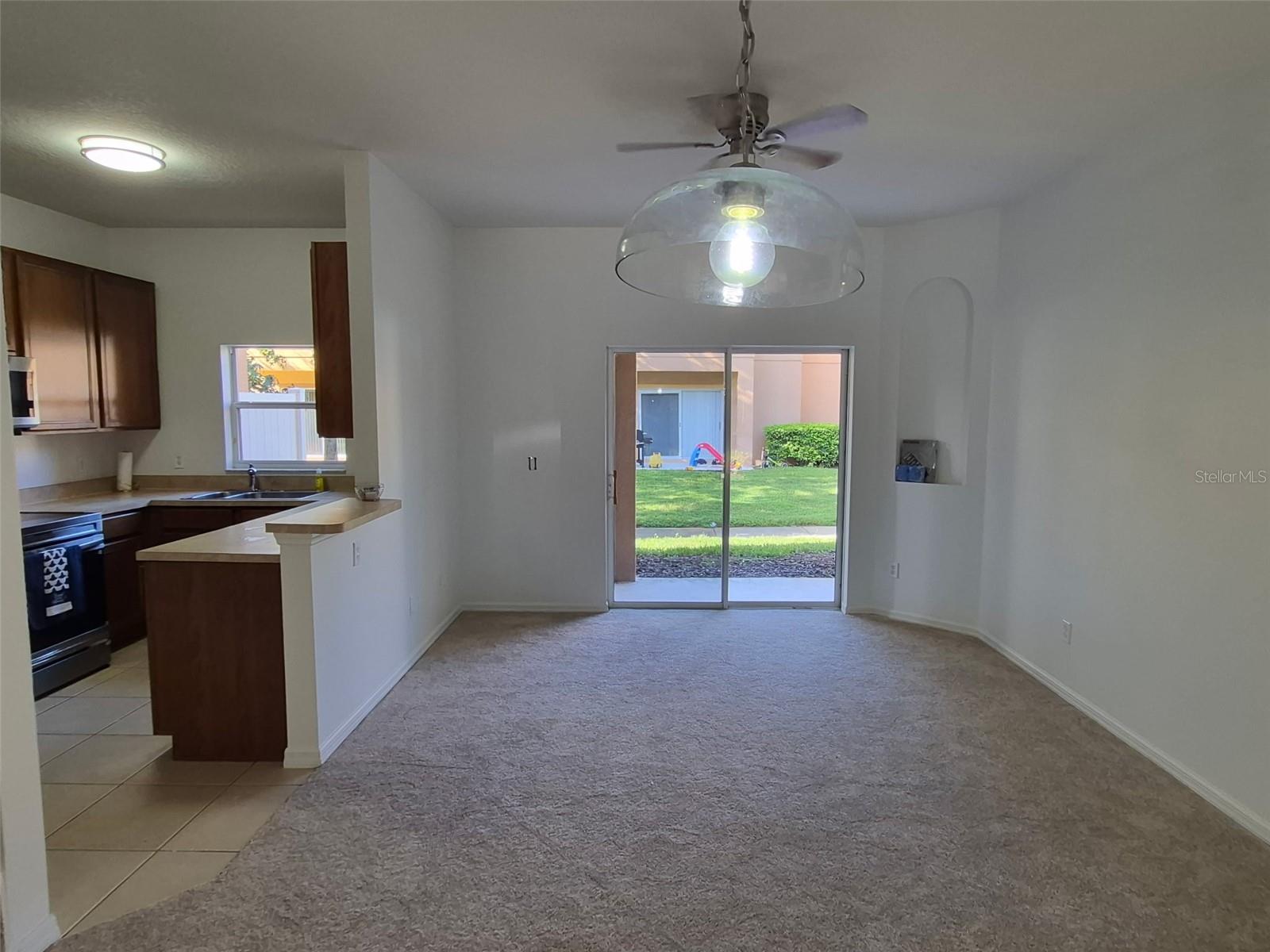 2051 RETREAT VIEW CIR — photo 8