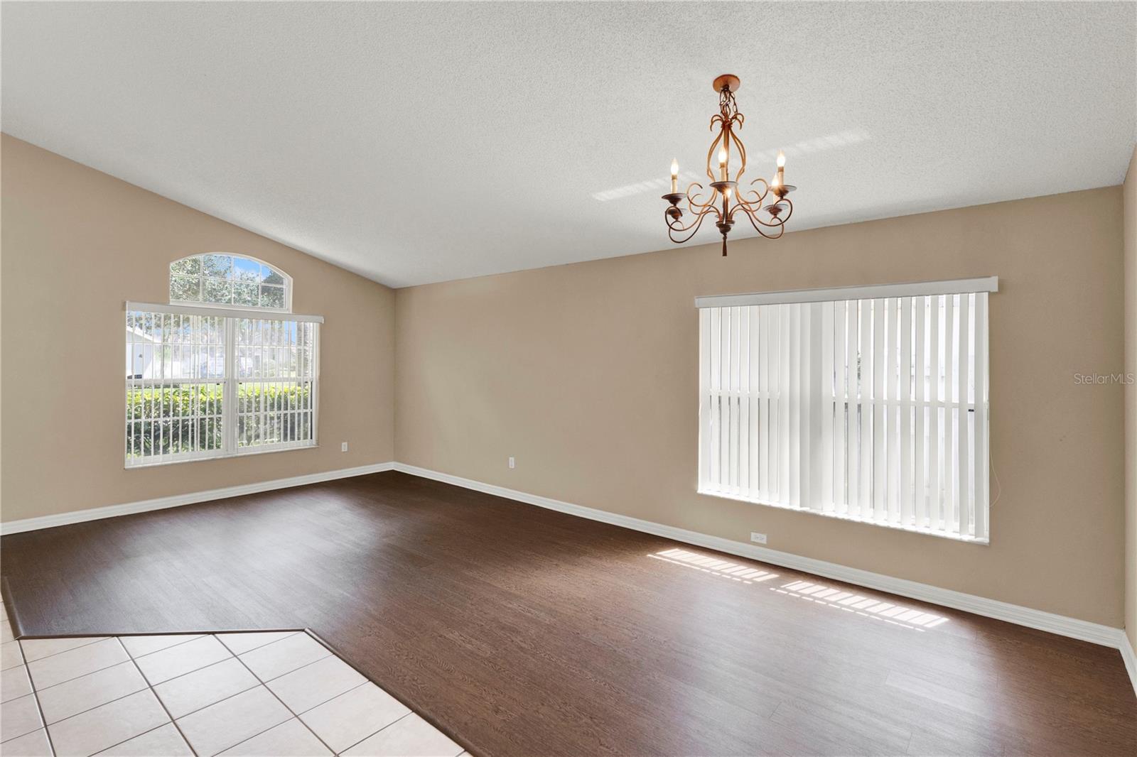 5412 SAN GABRIEL WAY — photo 12