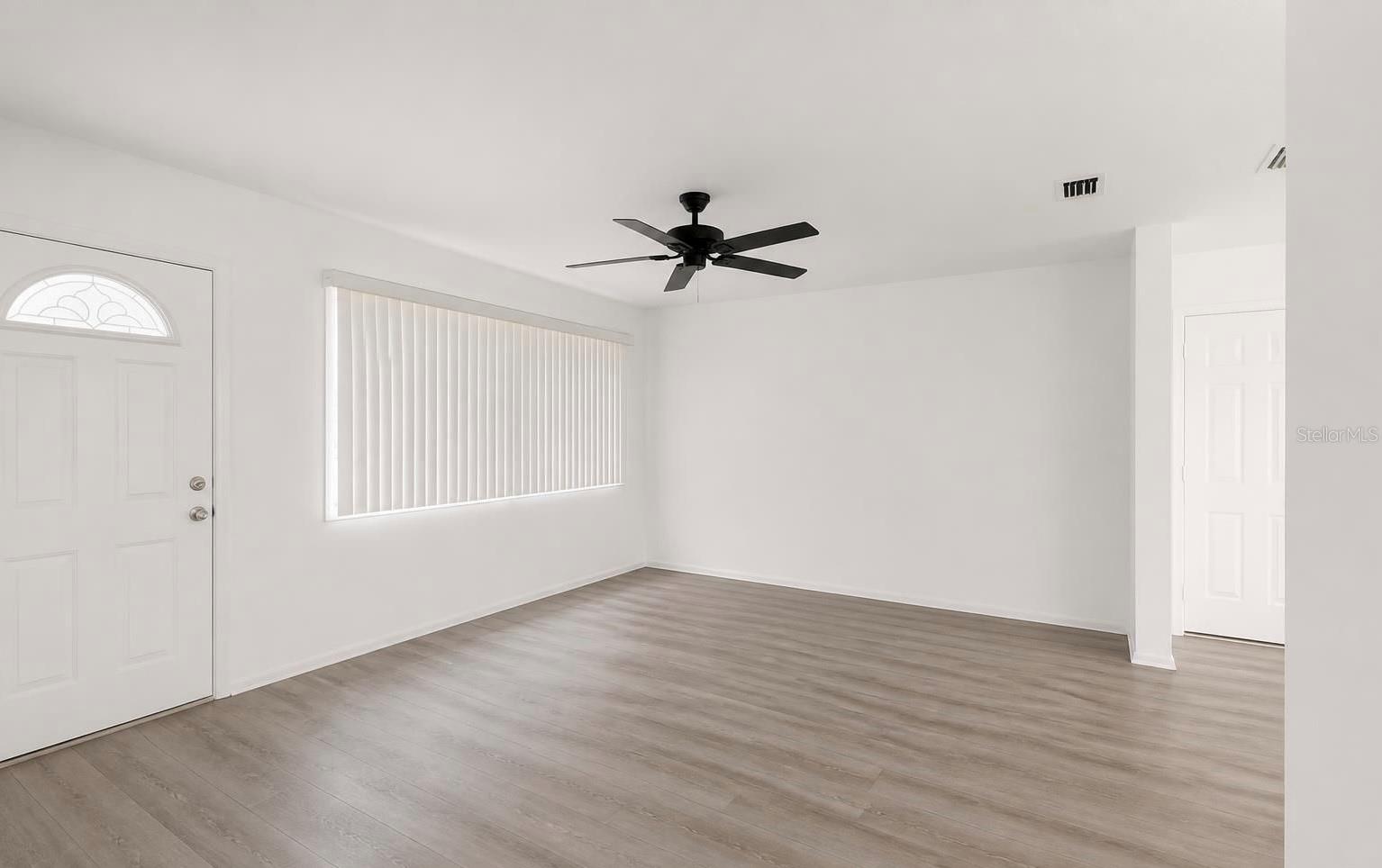 2331 NANSEN AVE — photo 4