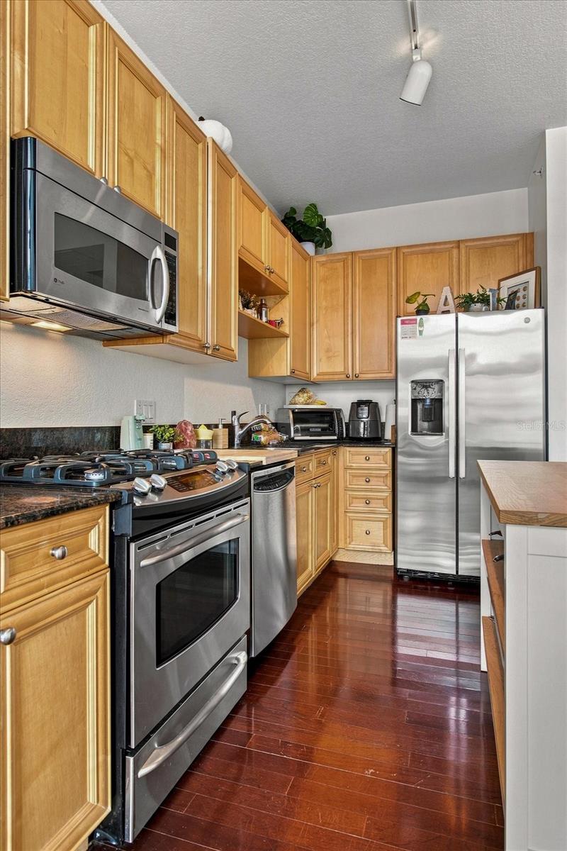 150 E ROBINSON ST #1421 — photo 7