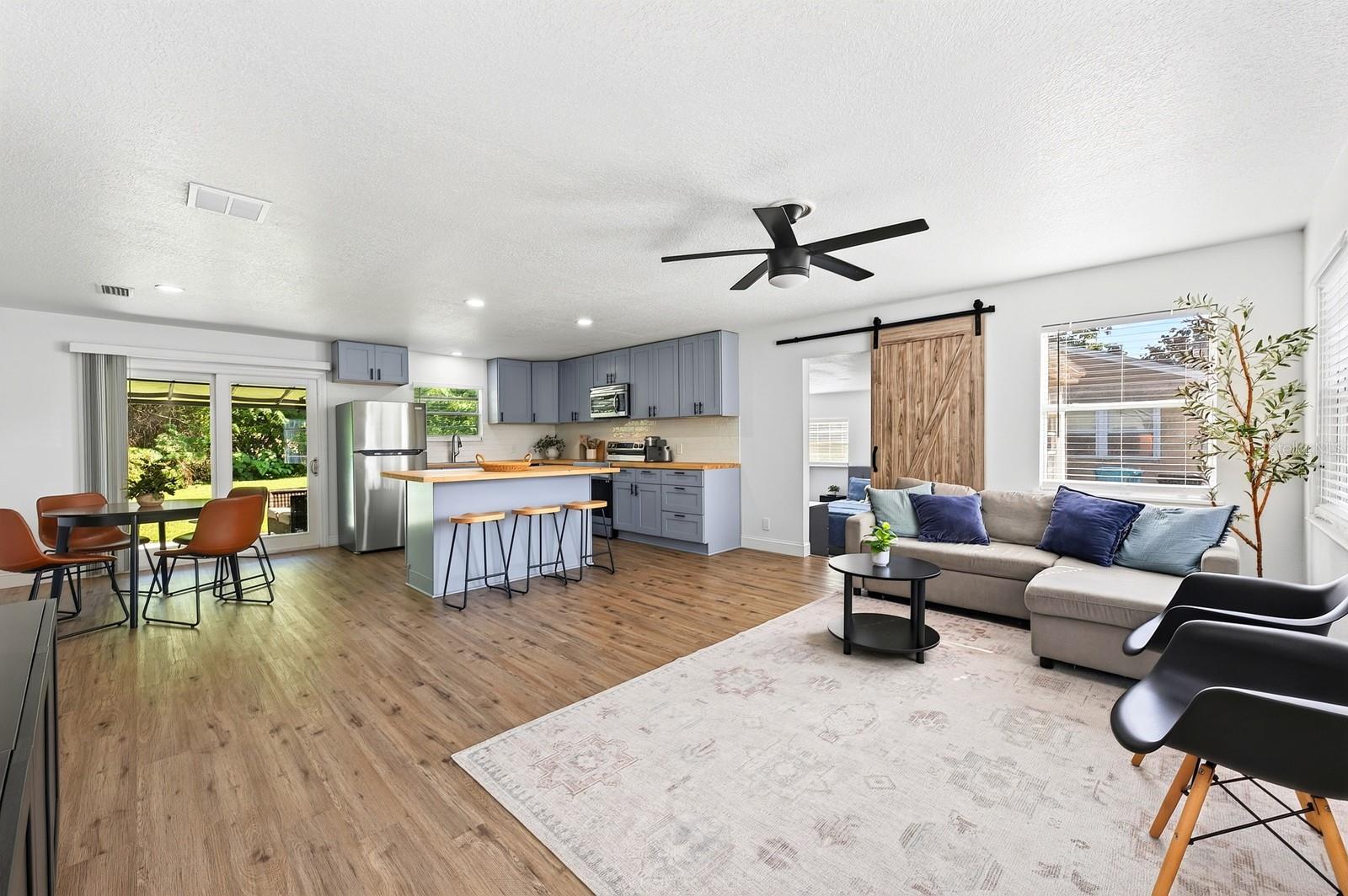 401 E JERSEY ST — photo 11