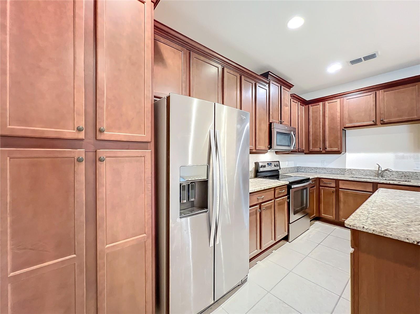 10059 EAGLE CREEK CENTER BLVD — photo 11