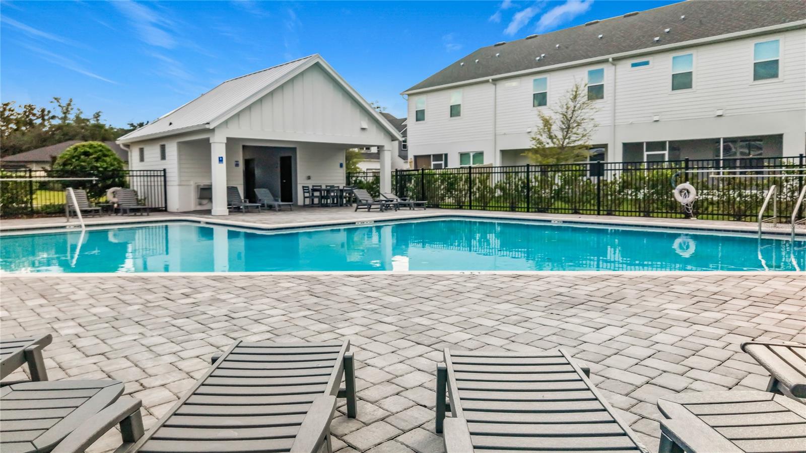 1430 BROOKDALE CT — photo 3