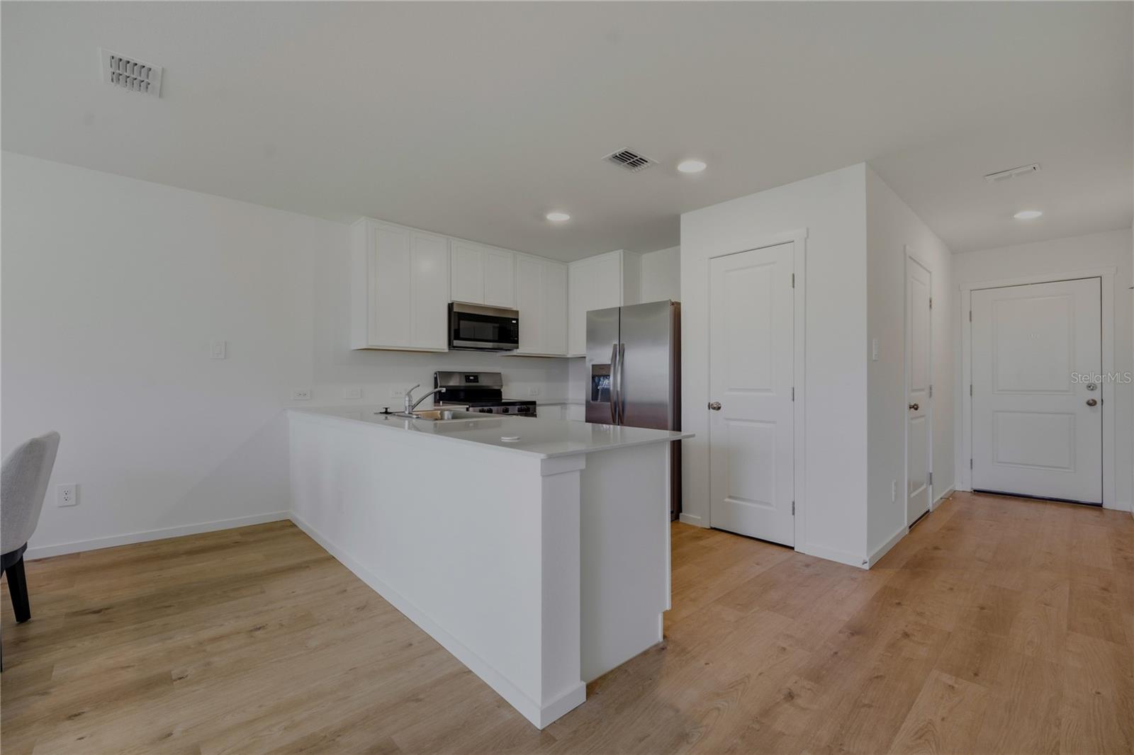 2412 BEVEL LN — photo 6