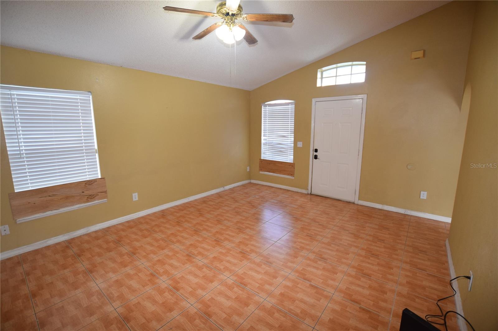 2216 PHONECIA CT — photo 5