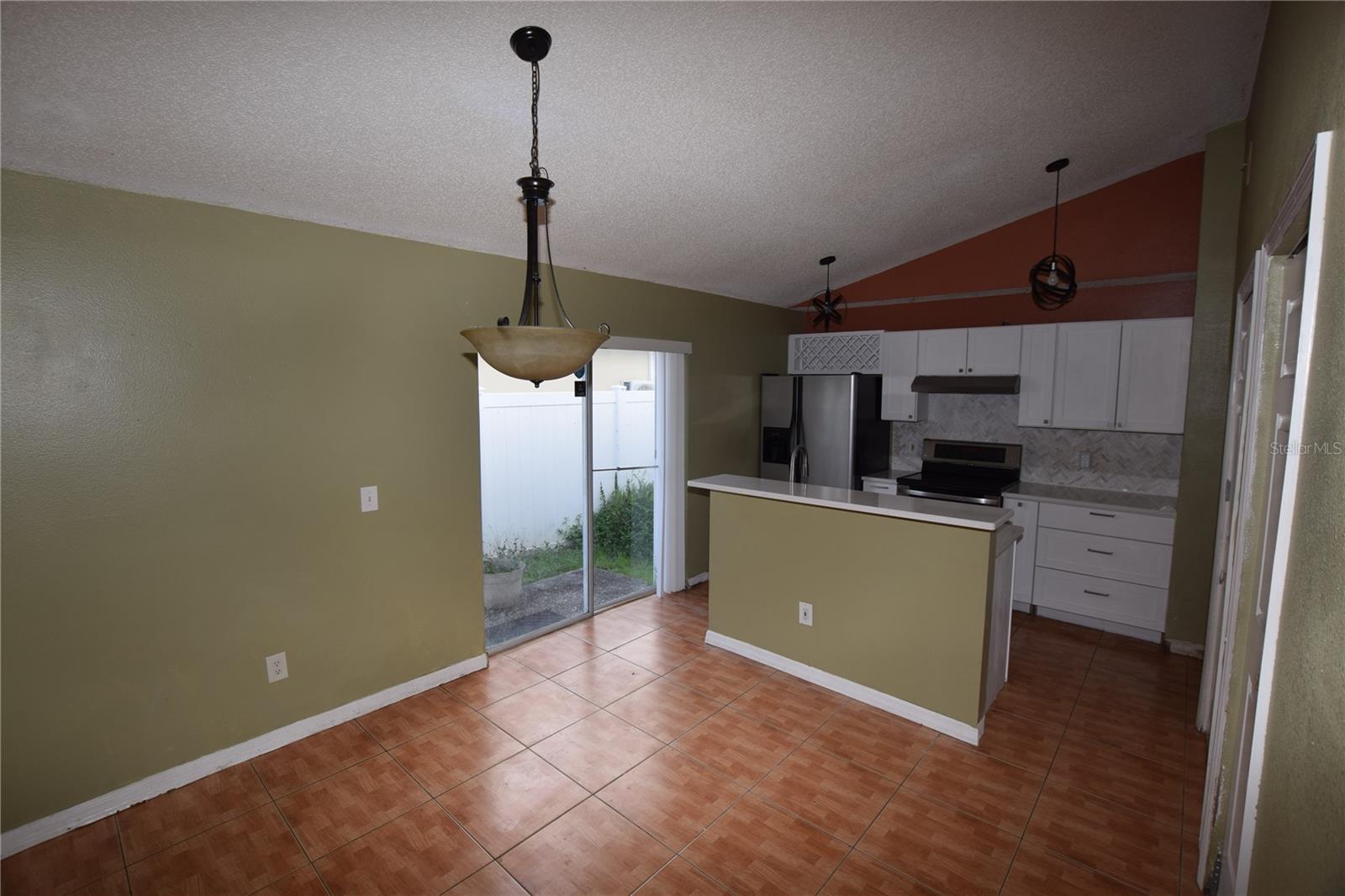 2216 PHONECIA CT — photo 7
