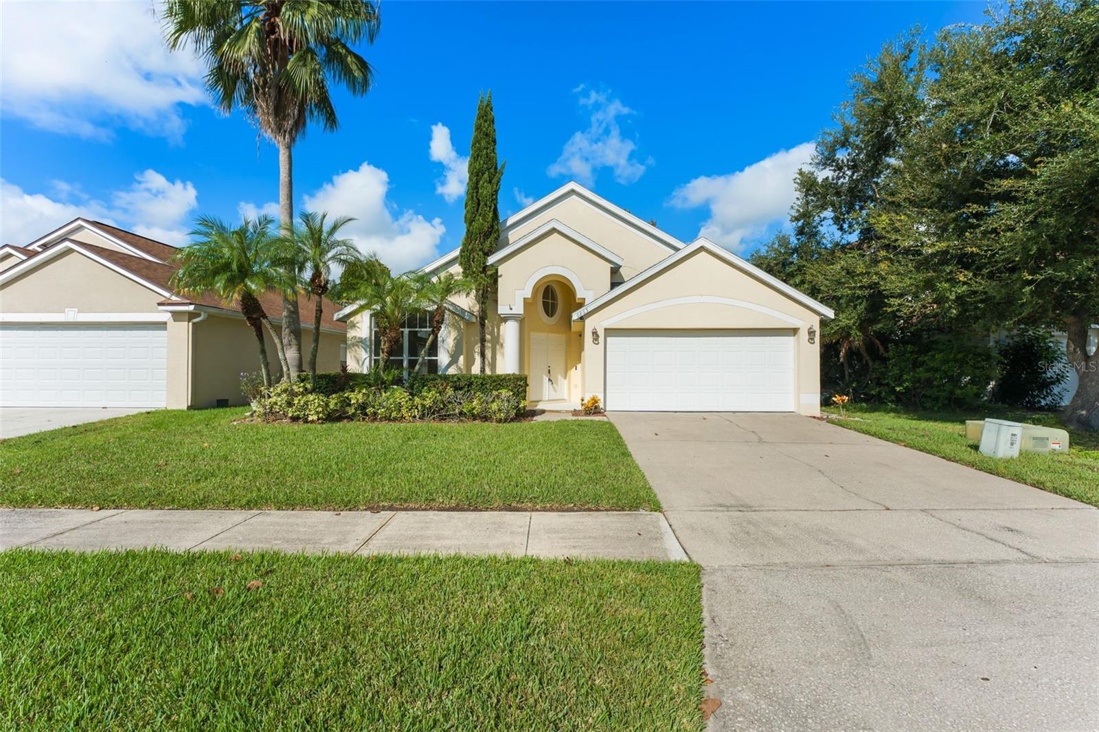 6865 BOUGAINVILLEA CRESCENT DR — photo 2