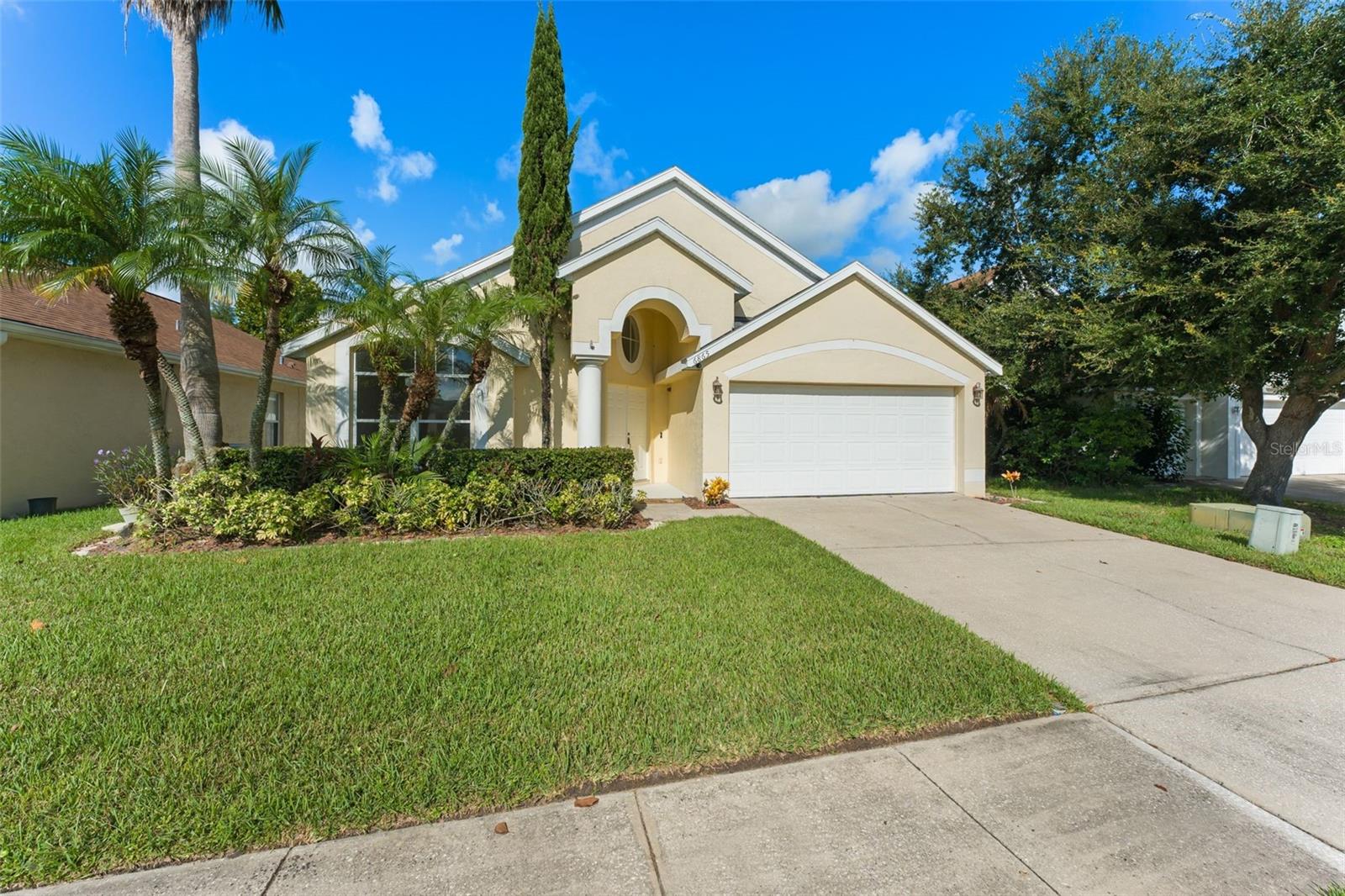 6865 BOUGAINVILLEA CRESCENT DR — photo 3